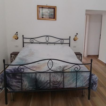 B&B Palazzo Sersale Napoli Ngoại thất bức ảnh