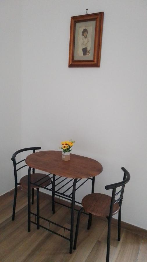 B&B Palazzo Sersale Napoli Ngoại thất bức ảnh