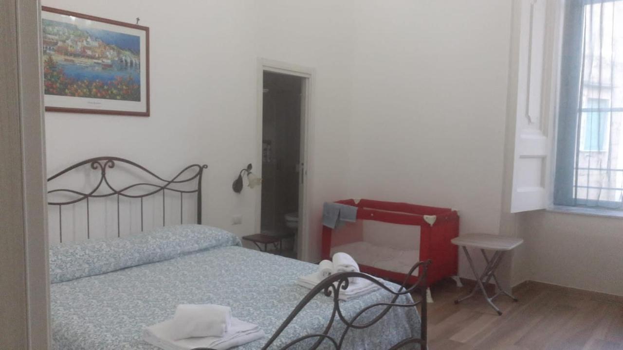 B&B Palazzo Sersale Napoli Ngoại thất bức ảnh