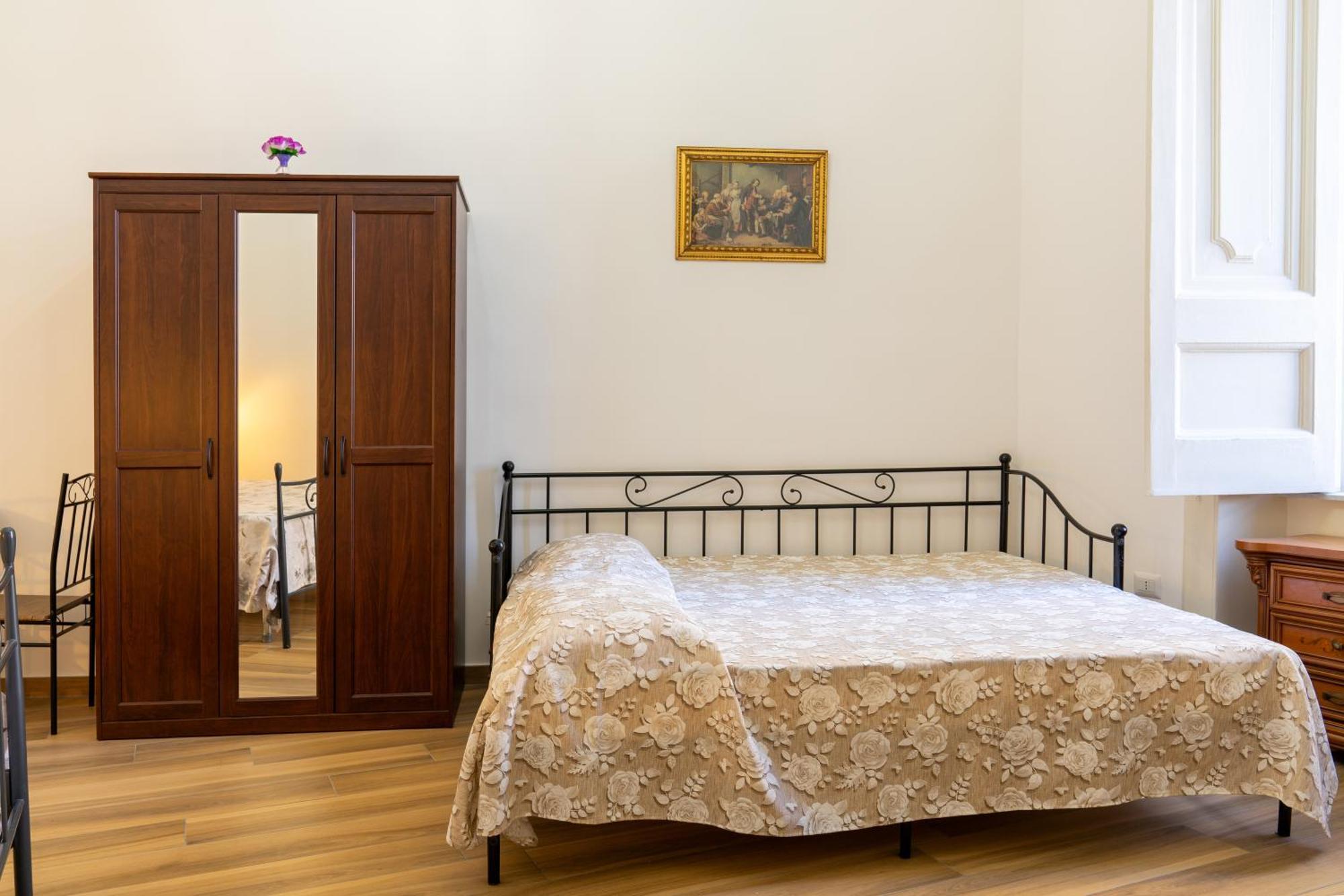 B&B Palazzo Sersale Napoli Ngoại thất bức ảnh