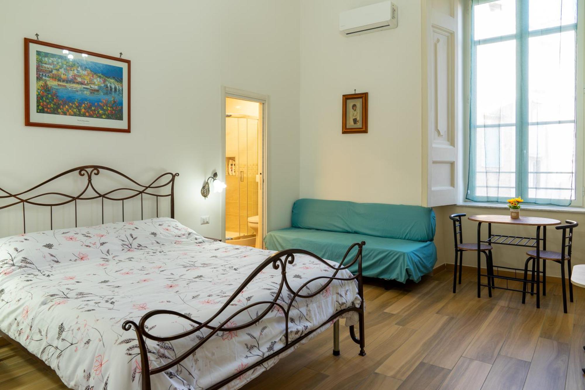 B&B Palazzo Sersale Napoli Ngoại thất bức ảnh