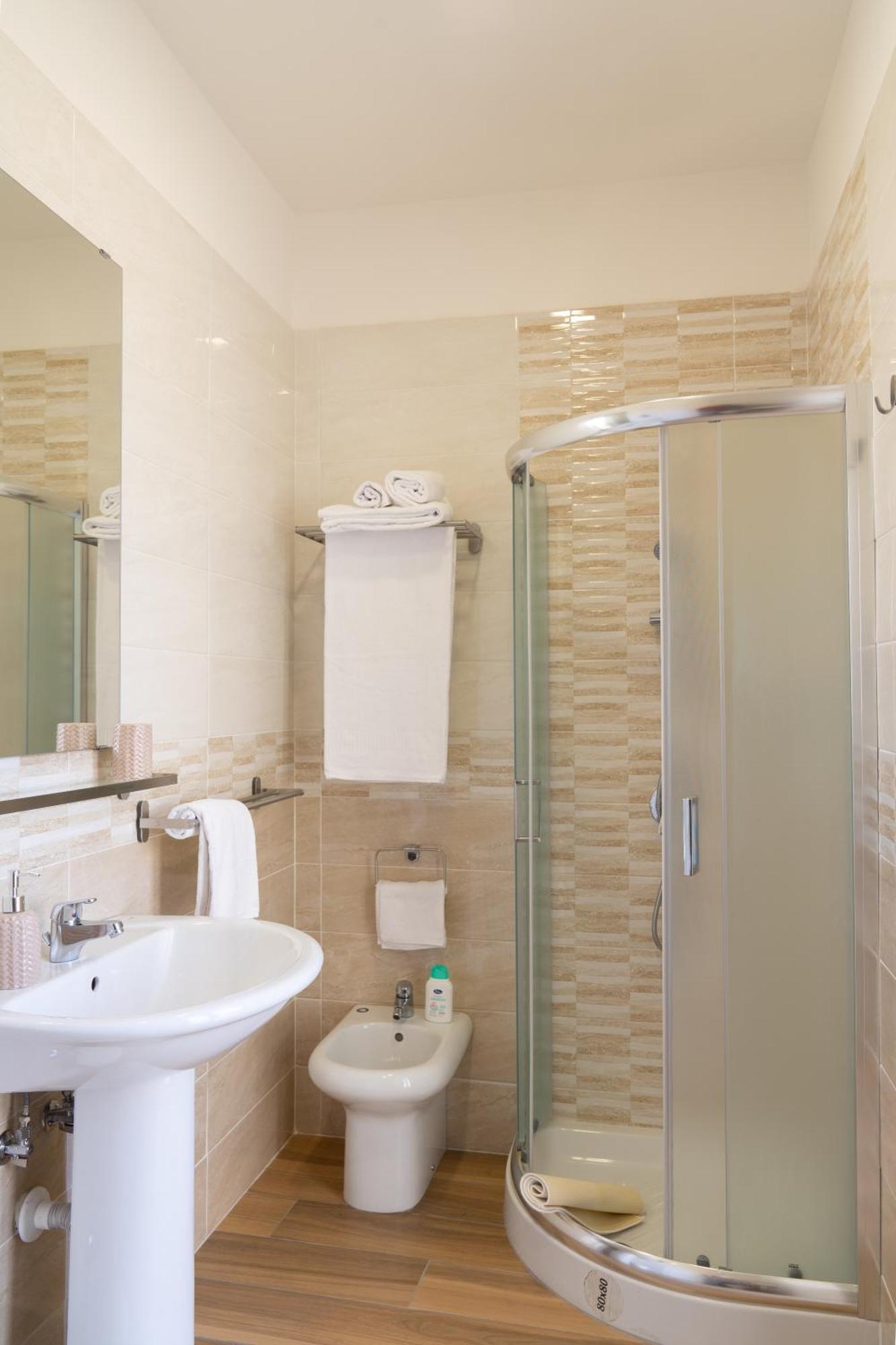 B&B Palazzo Sersale Napoli Ngoại thất bức ảnh