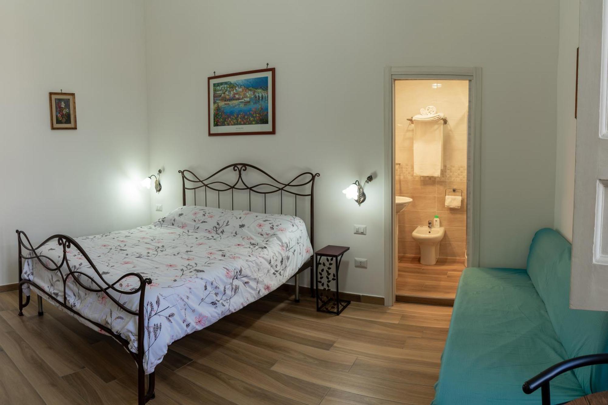 B&B Palazzo Sersale Napoli Ngoại thất bức ảnh