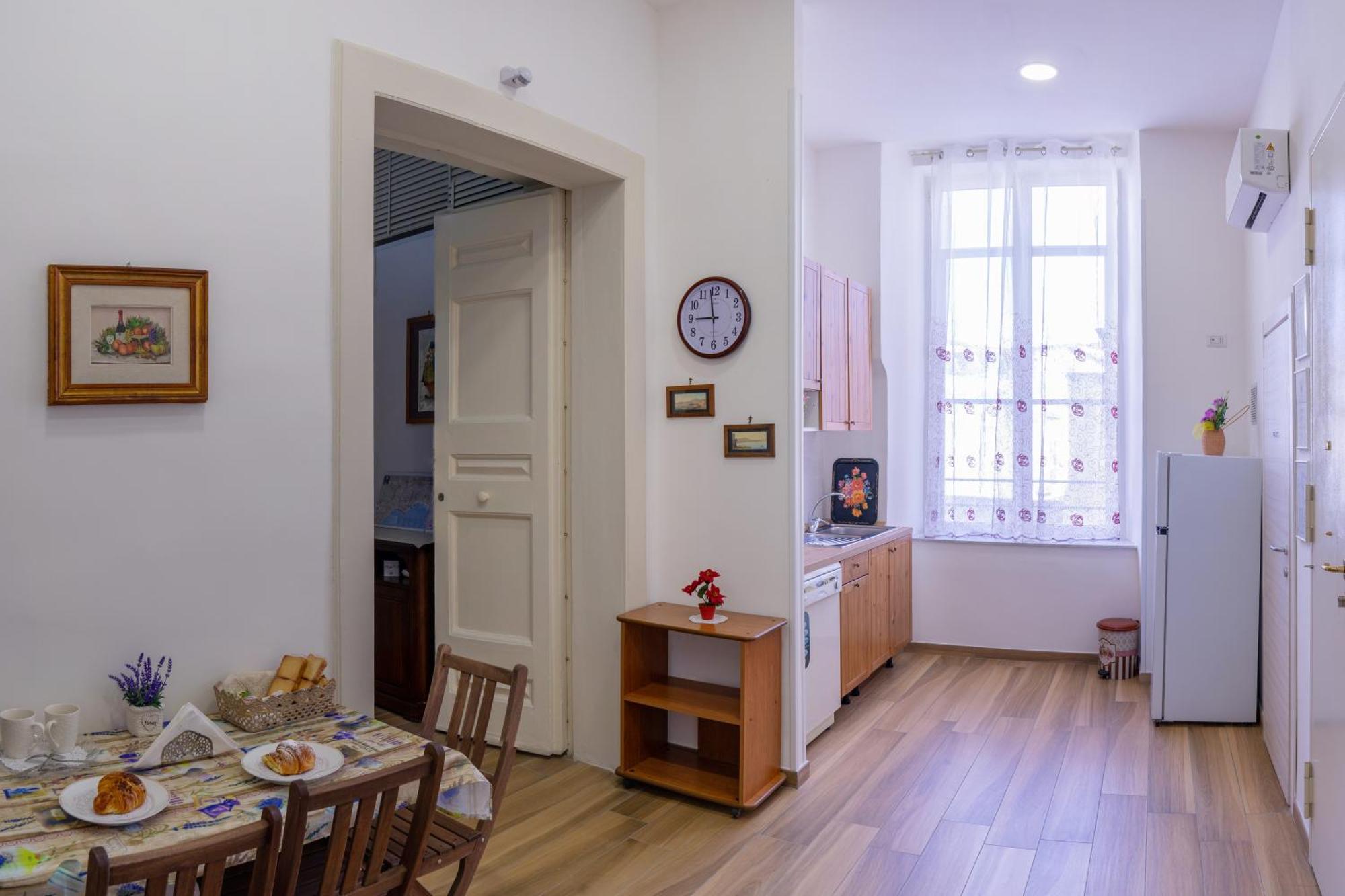 B&B Palazzo Sersale Napoli Ngoại thất bức ảnh