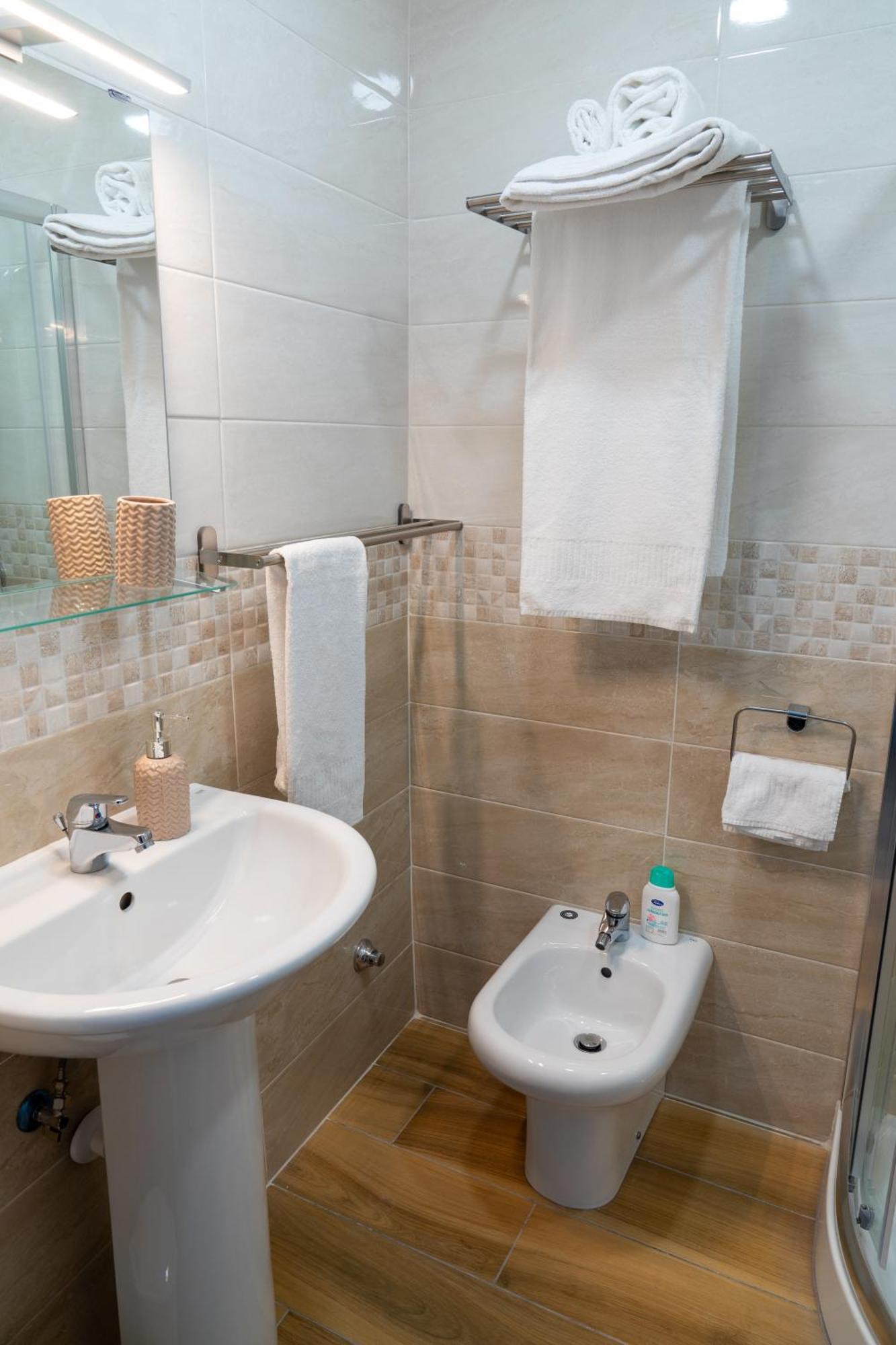 B&B Palazzo Sersale Napoli Ngoại thất bức ảnh